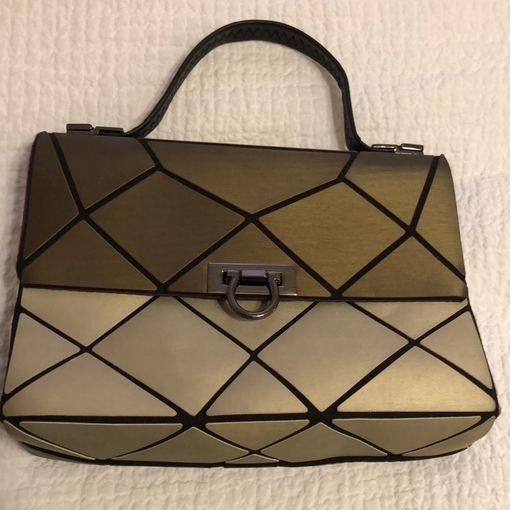 Patrizia Luca silver & gray geometric design handbag.
